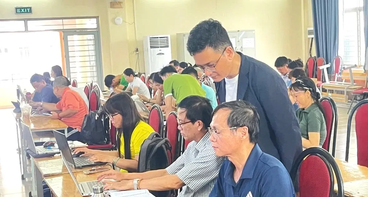 Từ STEM đến AI: nhà trường đang đào tạo giáo viên kỹ năng số như thế nào?