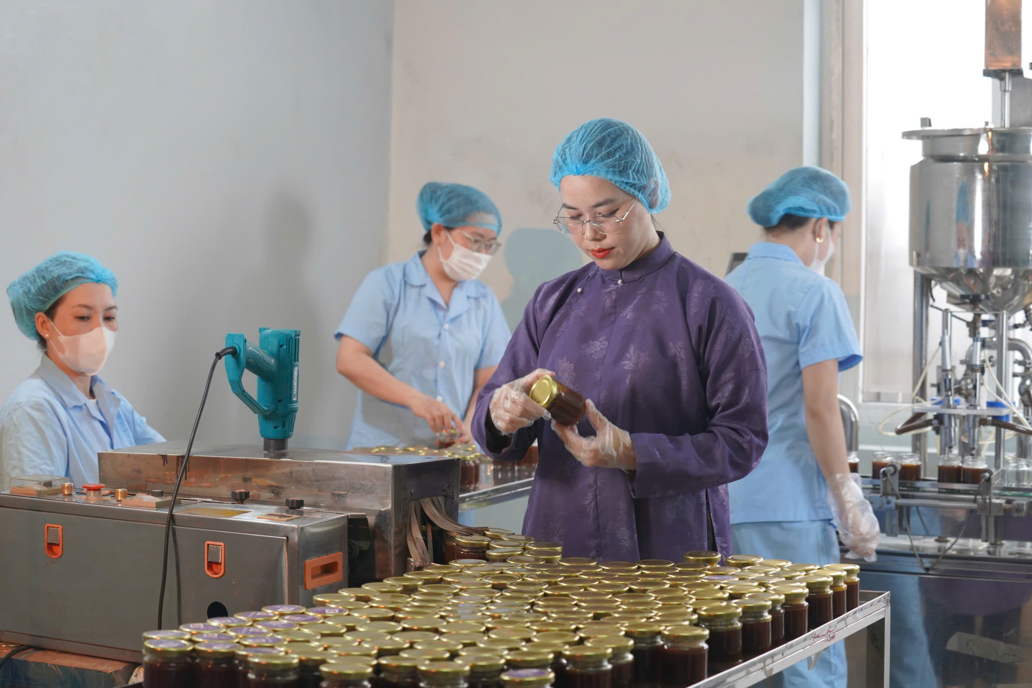 Từ bún bò Huế thủ công đến gói gia vị OCOP 5 sao