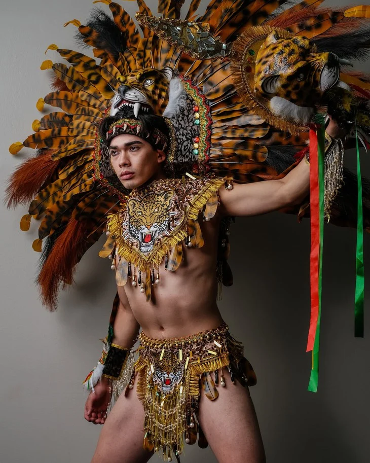 Nguyễn Vũ Linh và 50 đại diện thế giới tỏa sáng với trang phục dân tộc tại Mister International