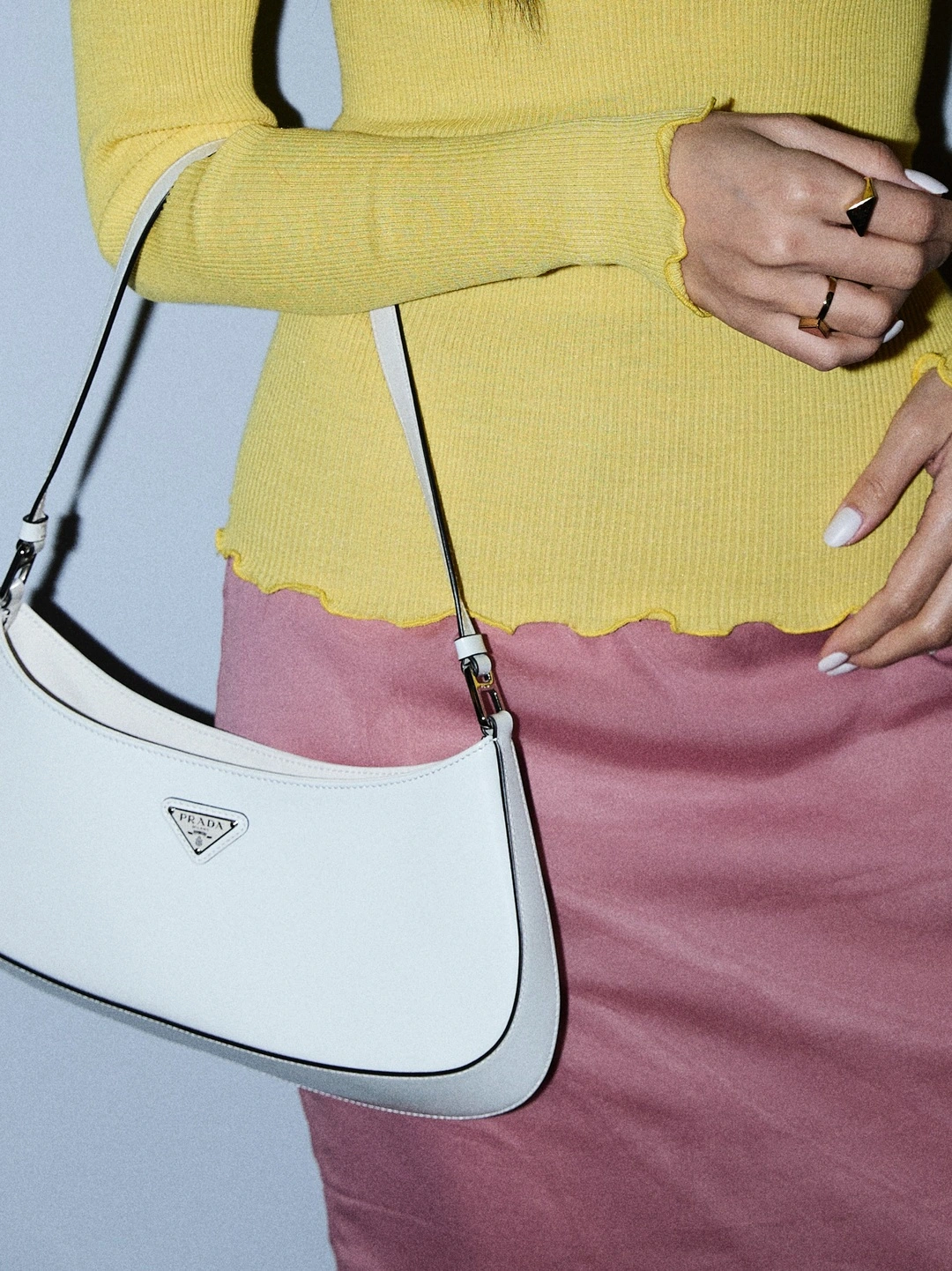 Dàn sao Á Đông chinh phục hàng ghế đầu Prada