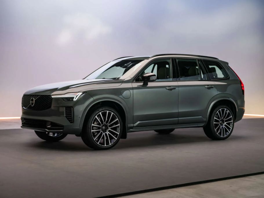 Volvo XC60 và XC90 PHEV: mở rộng phạm vi điện để thách thức xe điện thuần