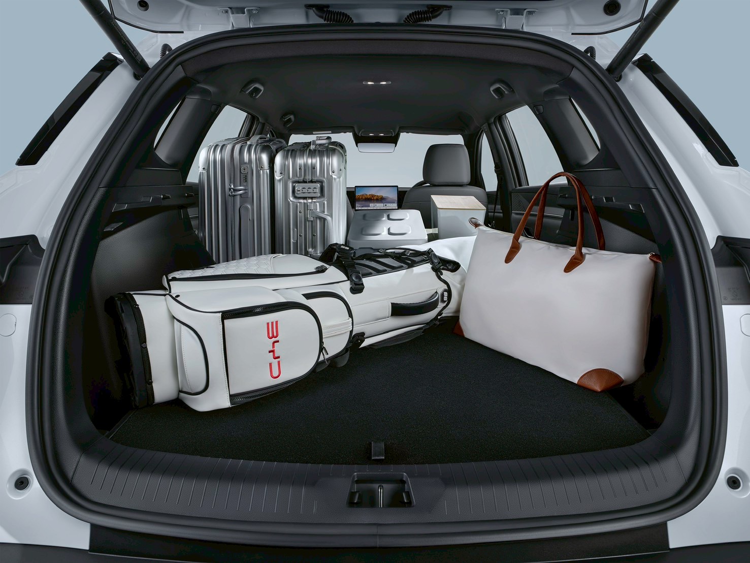 BYD Sealion 5 giảm 100 triệu đồng khi đặt cọc sớm: có đáng xuống tiền?