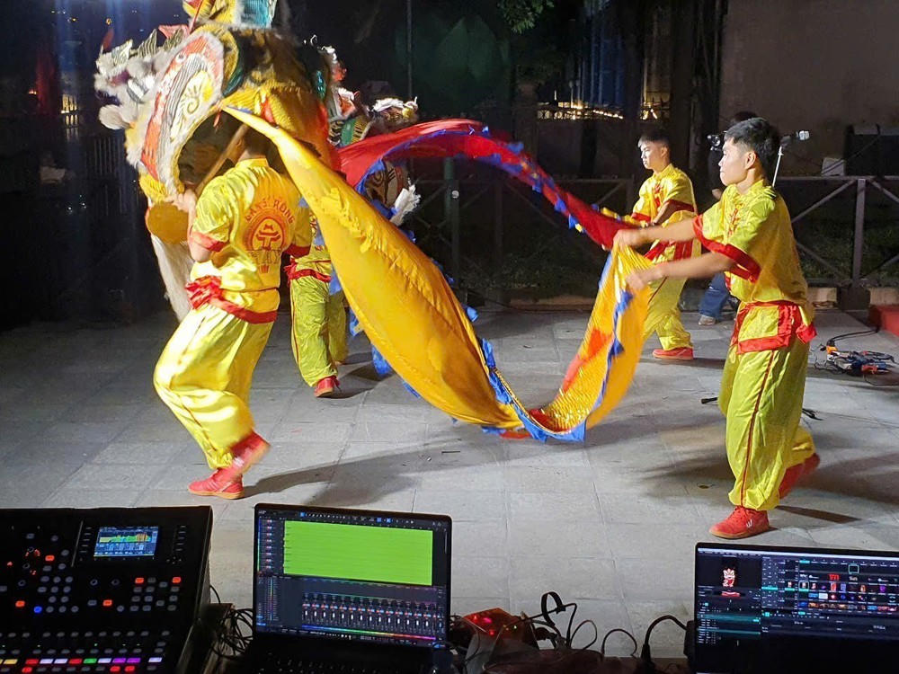 Tán Đa Show: không gian âm nhạc cộng đồng mới giữa lòng Hà Nội