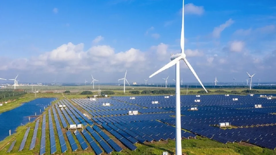 Tín dụng xanh vượt 780 nghìn tỷ: Cơ hội vàng cho năng lượng tái tạo