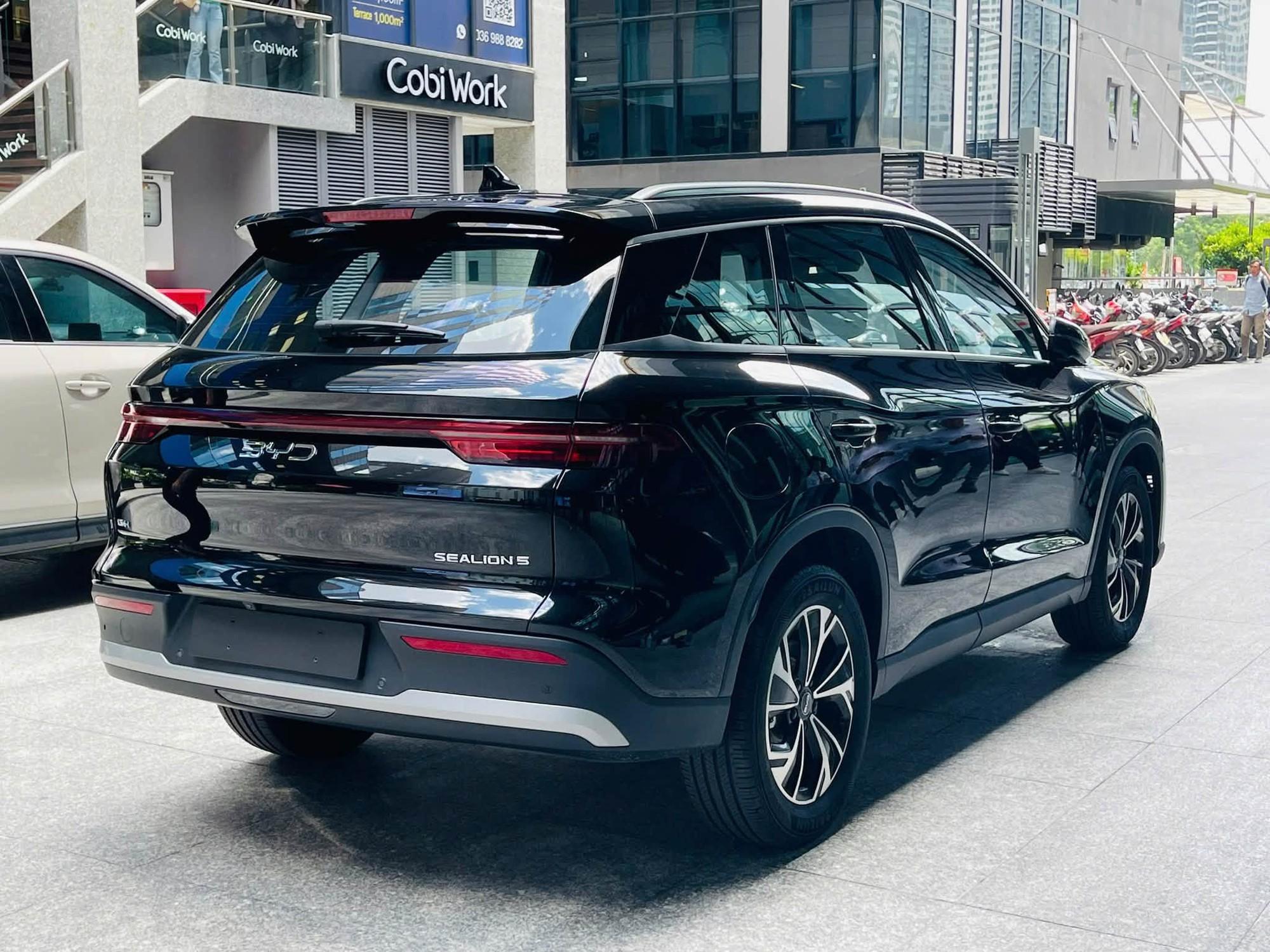 BYD Sealion 5: SUV hybrid cắm sạc phá giá phân khúc C-SUV
