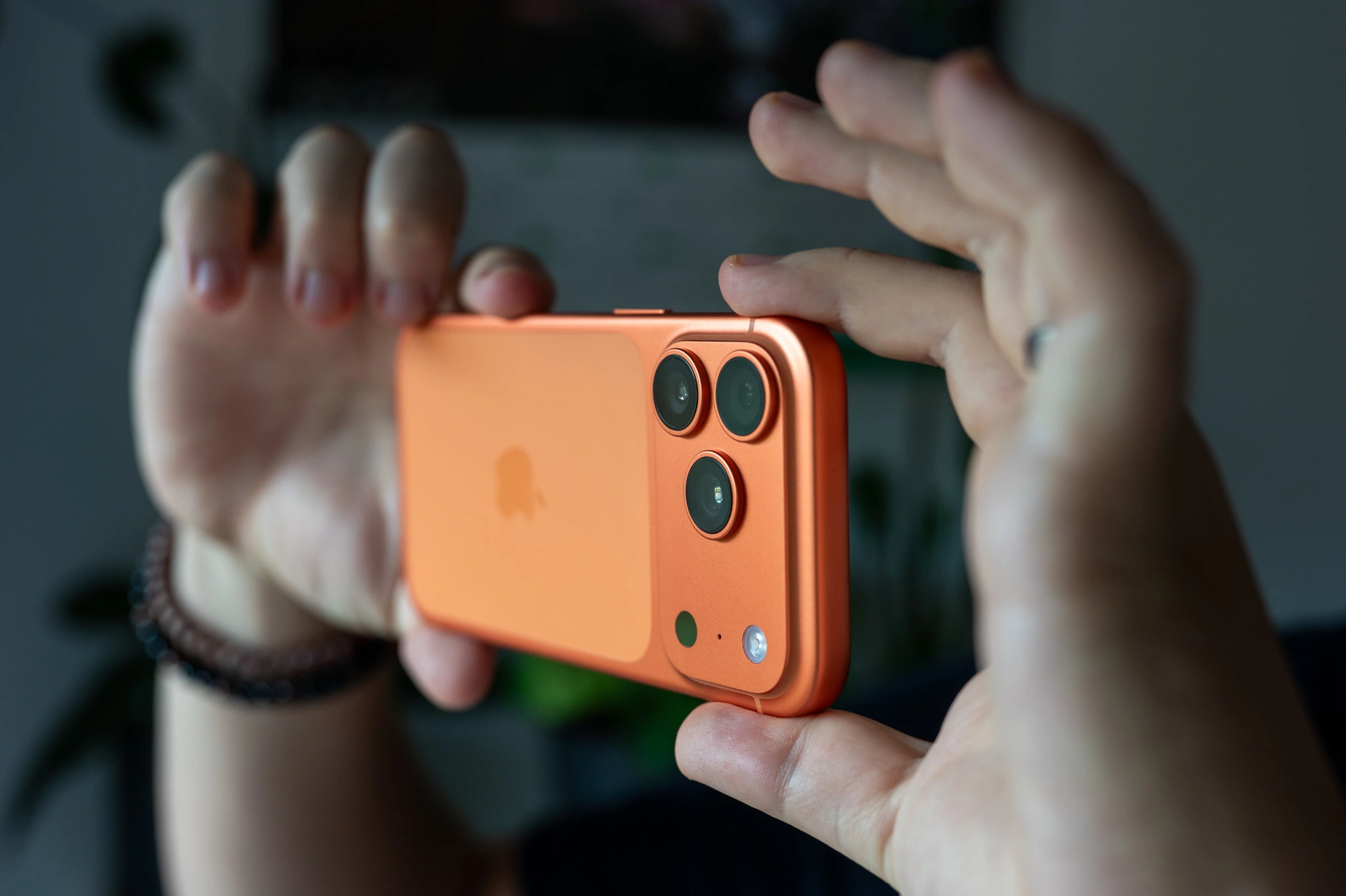 Apple âm thầm khóa Texture & Grain cho iPhone 18 Pro, bỏ rơi người dùng iPhone 16