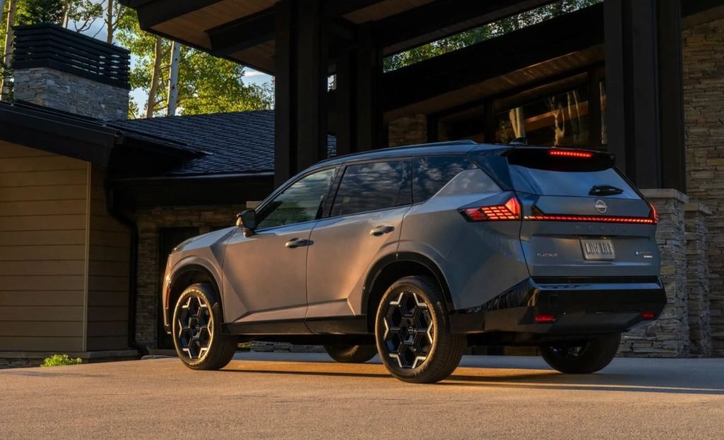 Nissan X-Trail Hybrid với e-Power: bước ngoặt cho SUV cỡ trung