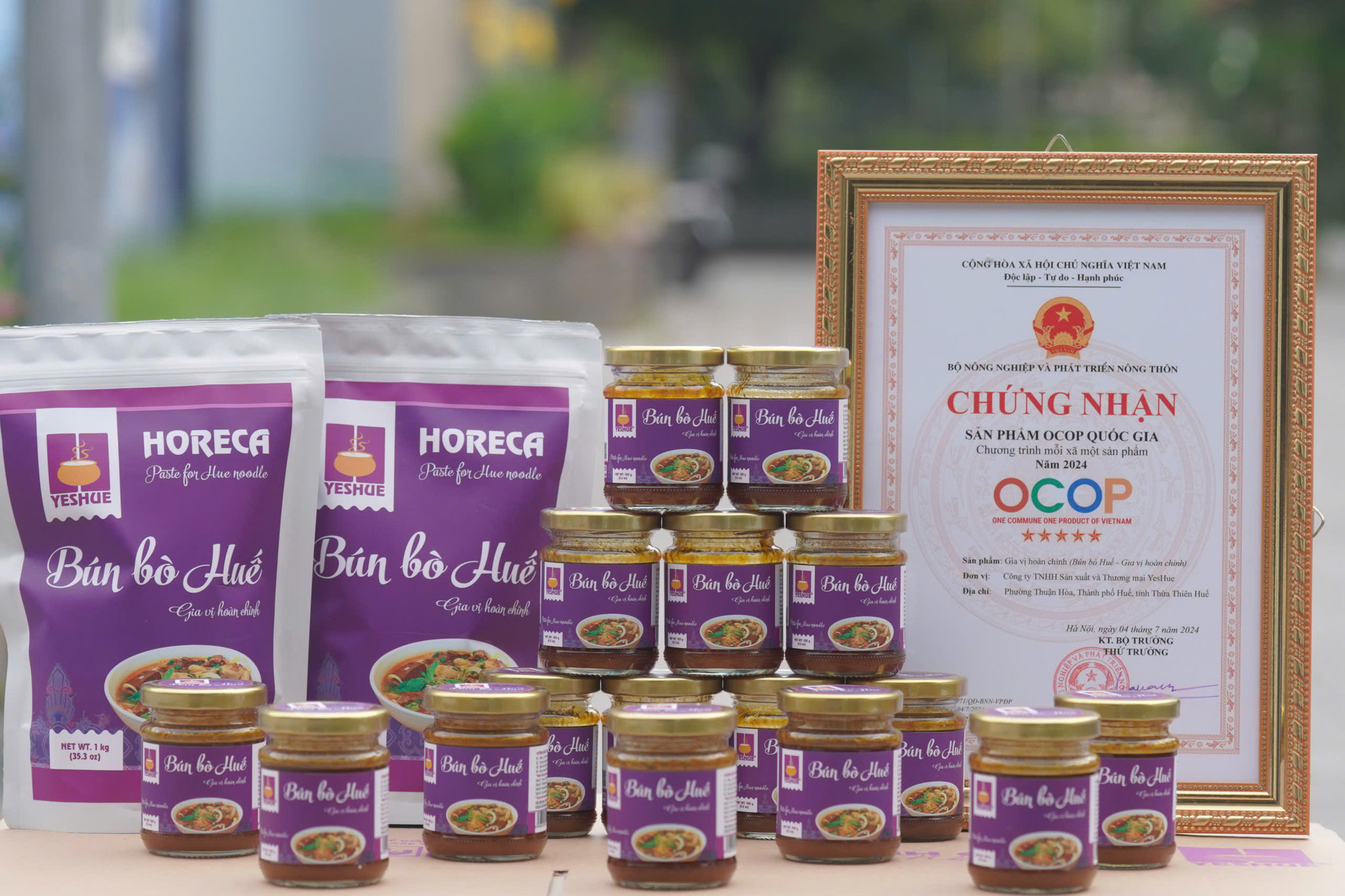 Từ bún bò Huế thủ công đến gói gia vị OCOP 5 sao