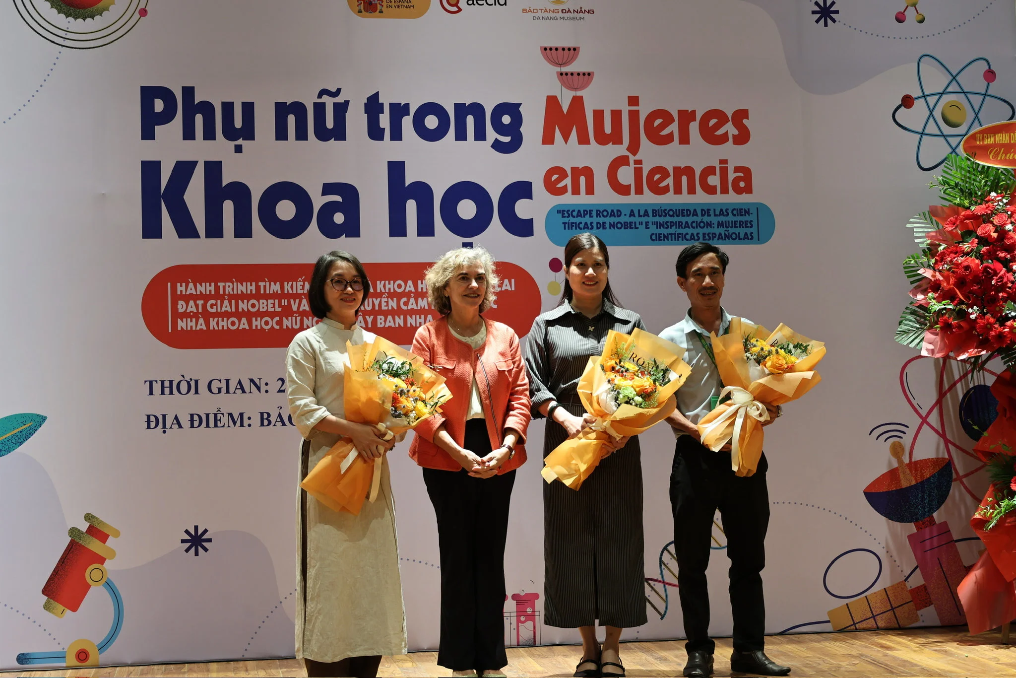 Triển lãm Phụ nữ trong Khoa học: Khi khoa học trở thành ngôn ngữ ngoại giao mới