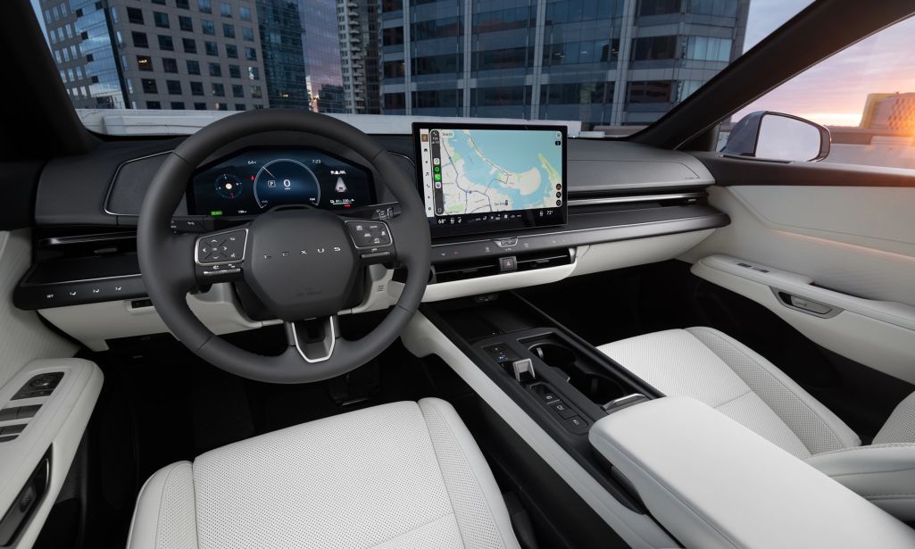 Lexus ES 500e: quân bài xe điện hạng sang gần 3 tỷ đồng