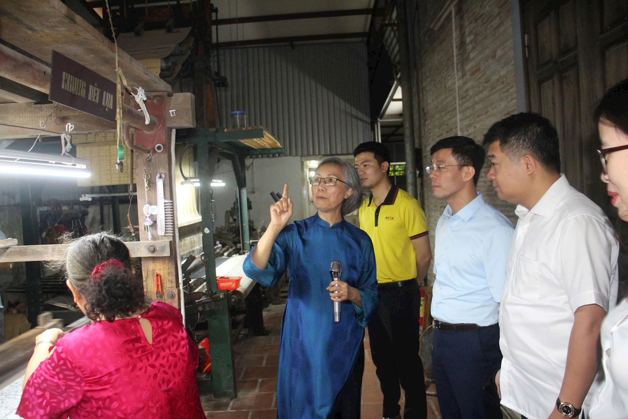 Làng gốm truyền thống trước bài toán môi trường và công nghệ xanh