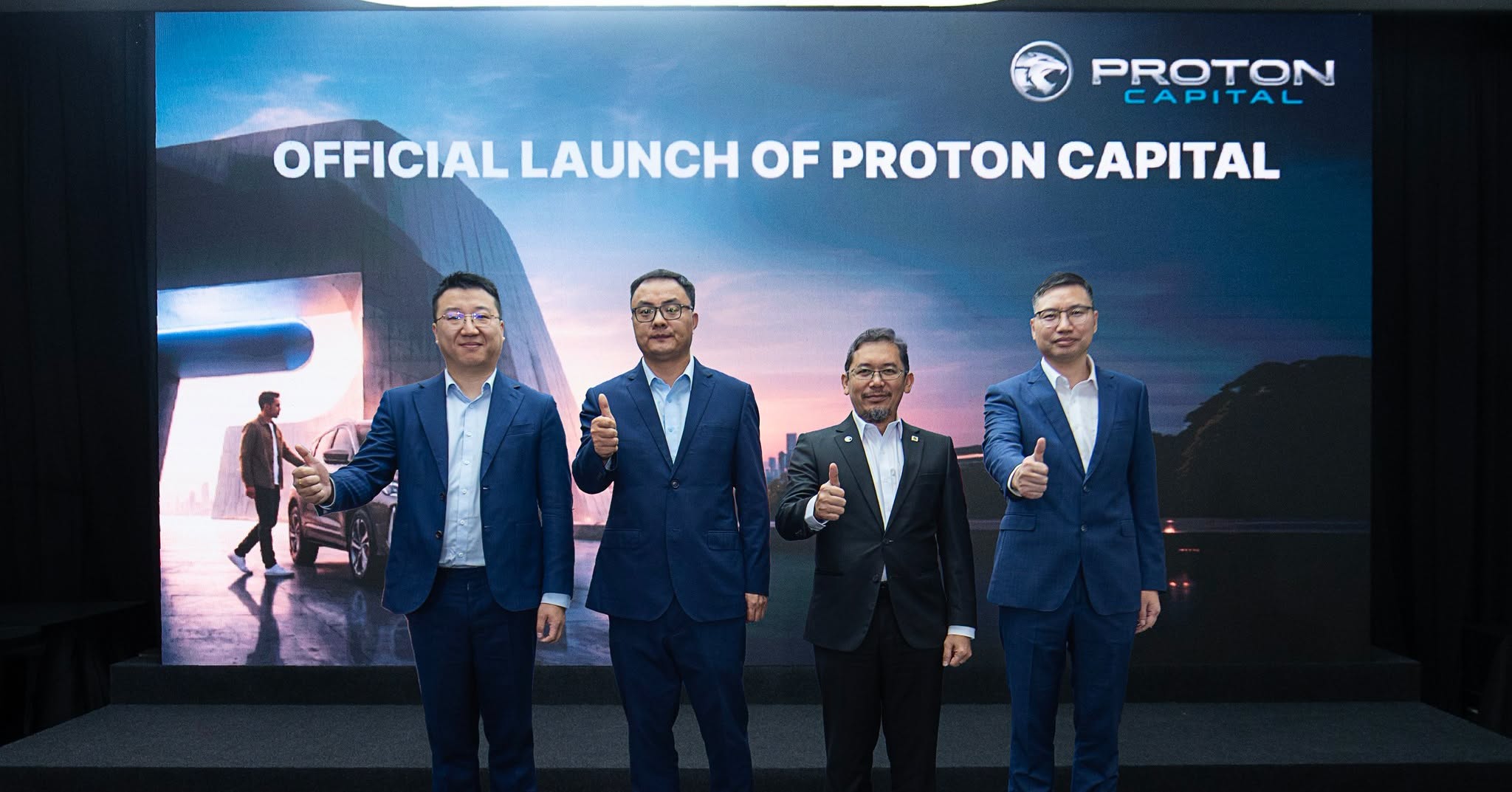 Kad Kredit Automotif vs Proton Capital: Pilihan Pembiayaan Kereta Terbaru Mana Lebih Berbaloi?