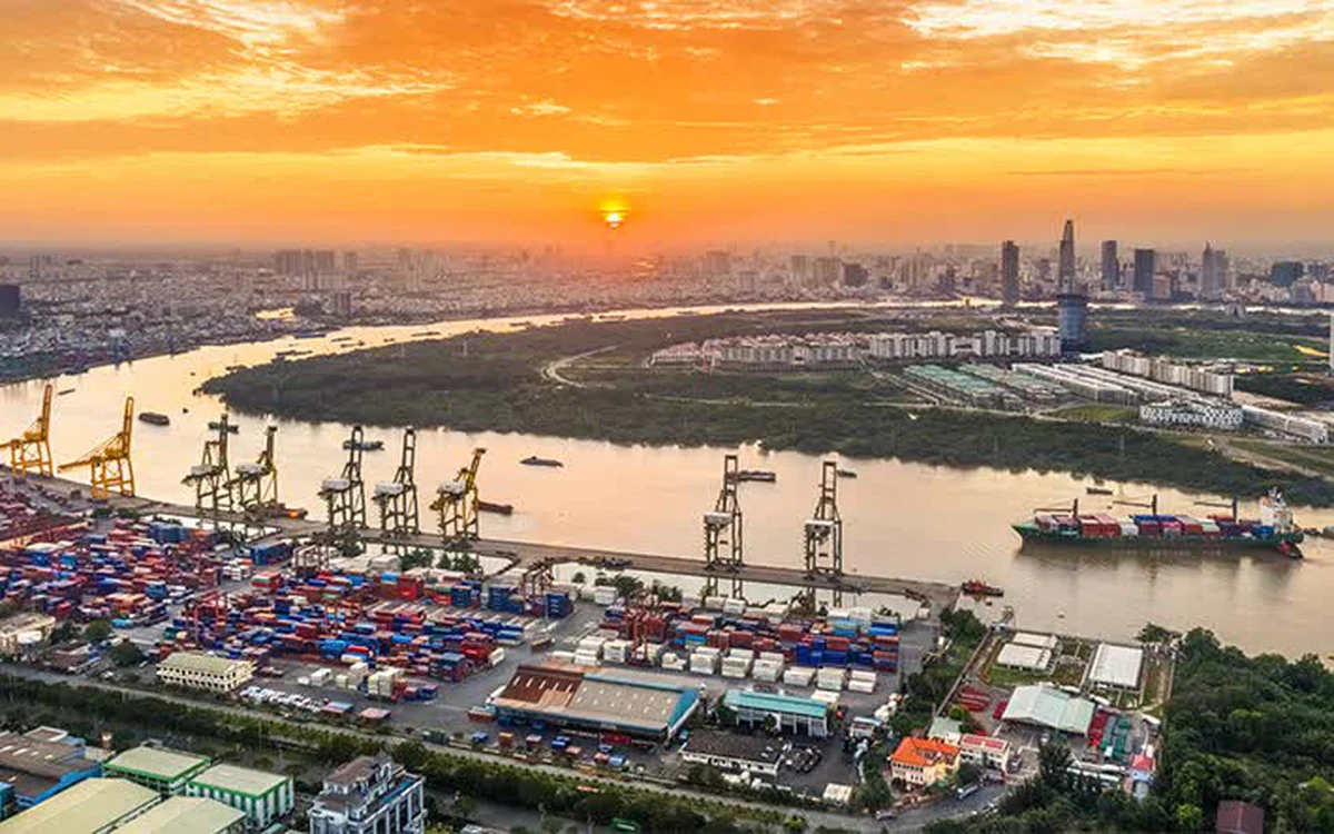 Bộ luật Hàng hải và Đường thủy sửa đổi: Bước ngoặt xanh hóa và số hóa ngành