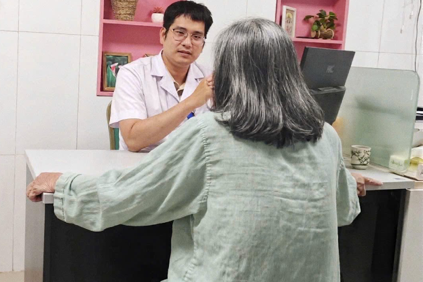 Từ viên thuốc màu xanh đến ca cấp cứu nửa đêm