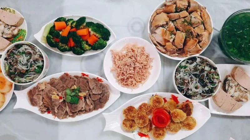 Giữ vị quê hương ở xứ lạ: từ căn bếp Iraq đến nồi cơm Cuba