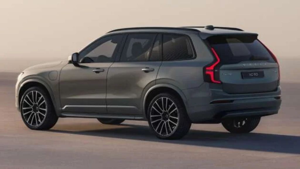 Volvo XC60 và XC90 PHEV: mở rộng phạm vi điện để thách thức xe điện thuần