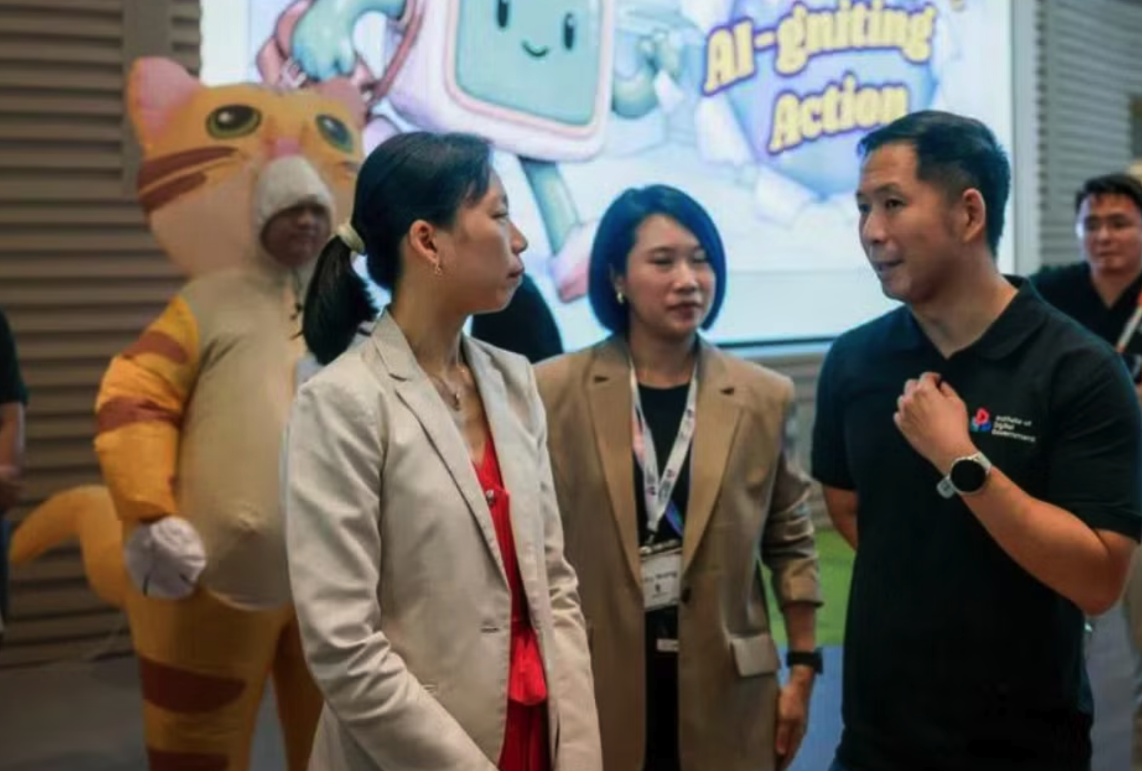 Singapore đào tạo 150.000 công chức làm việc cùng AI: Bài học về chuẩn bị con người trước công nghệ