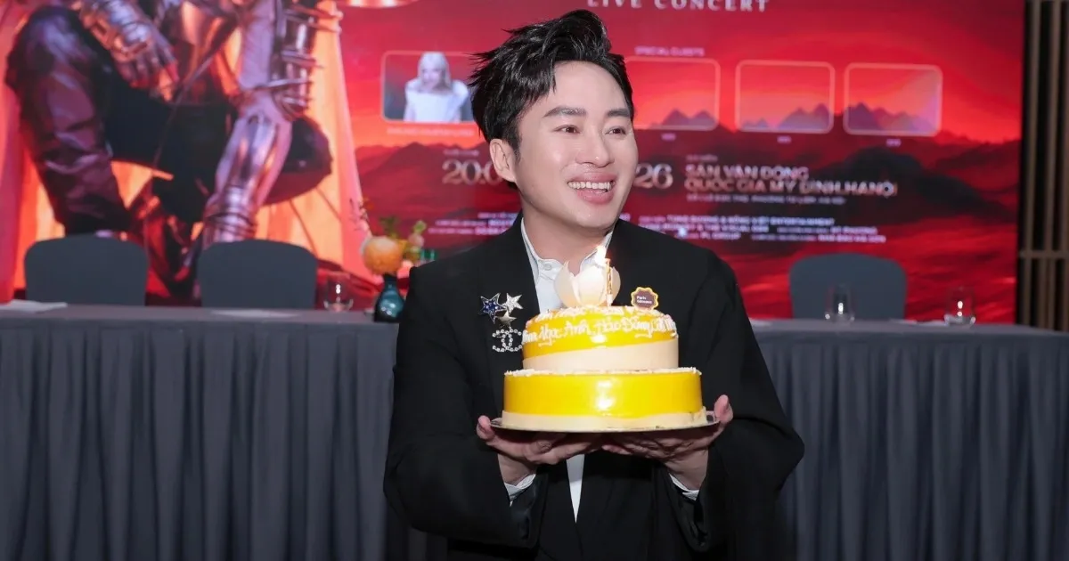 Tùng Dương 43 tuổi và canh bạc liveshow 50.000 người tại sân vận động Mỹ Đình