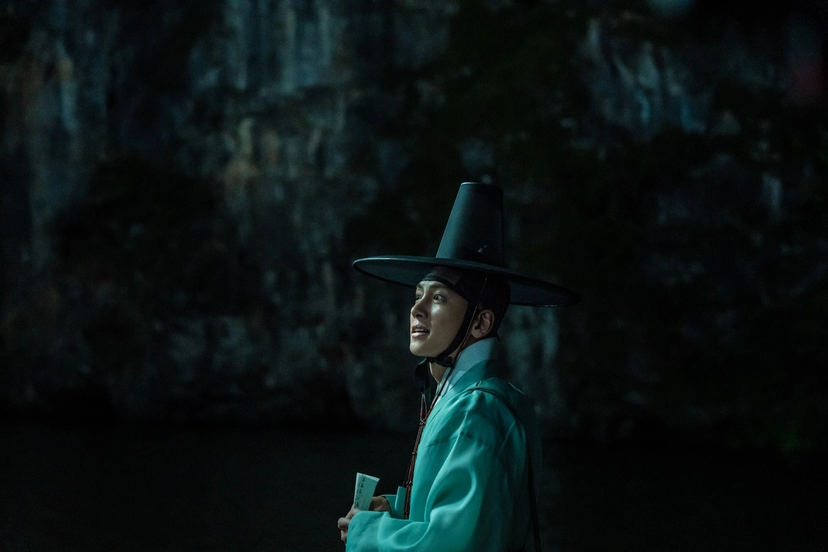 Untold Scandal trên Netflix: bản remake cổ trang 19+ gây chia rẽ