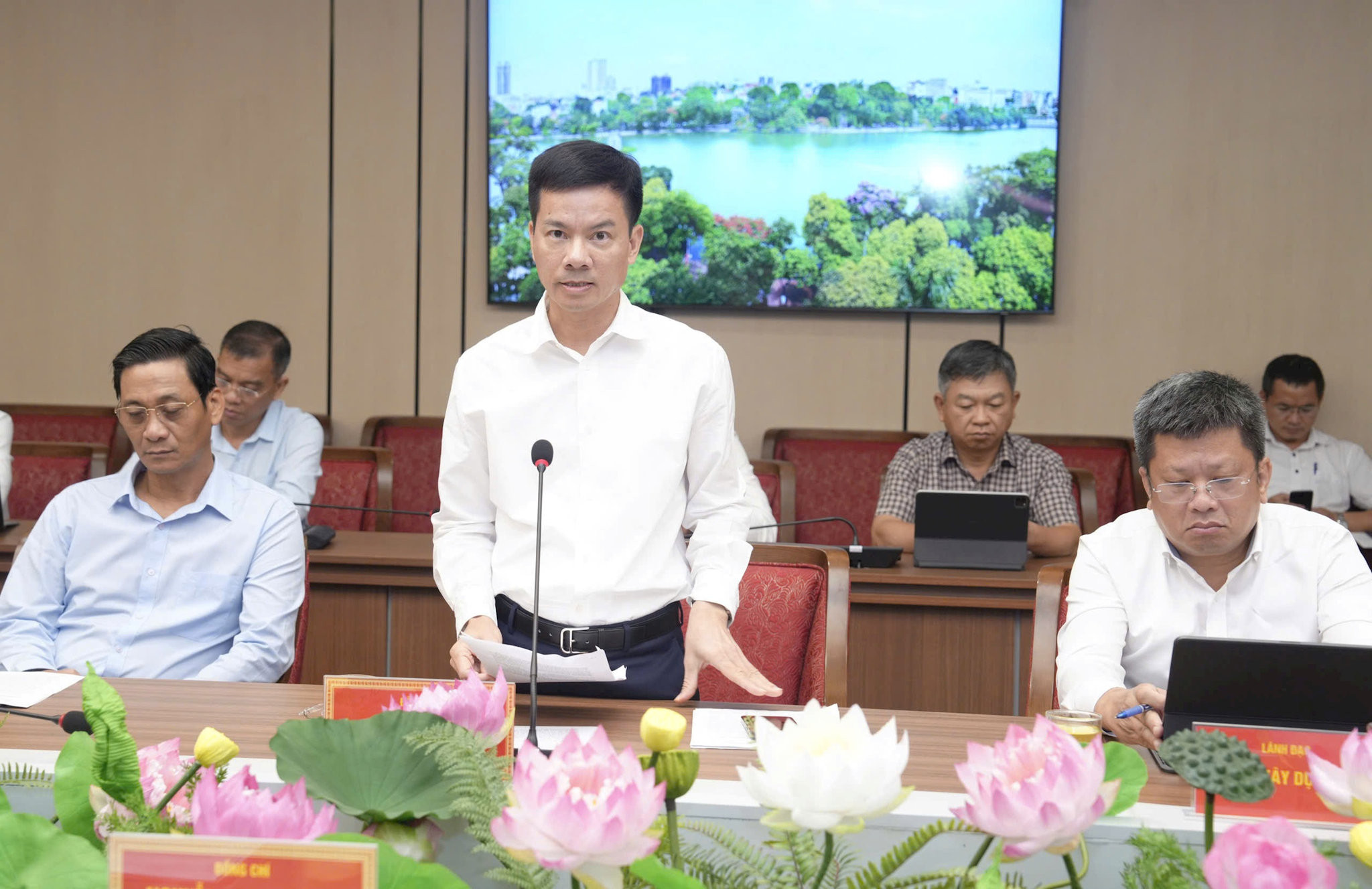 Hà Nội tháo gỡ vướng mắc 167 dự án xây dựng: chiến lược tăng tốc tiến độ