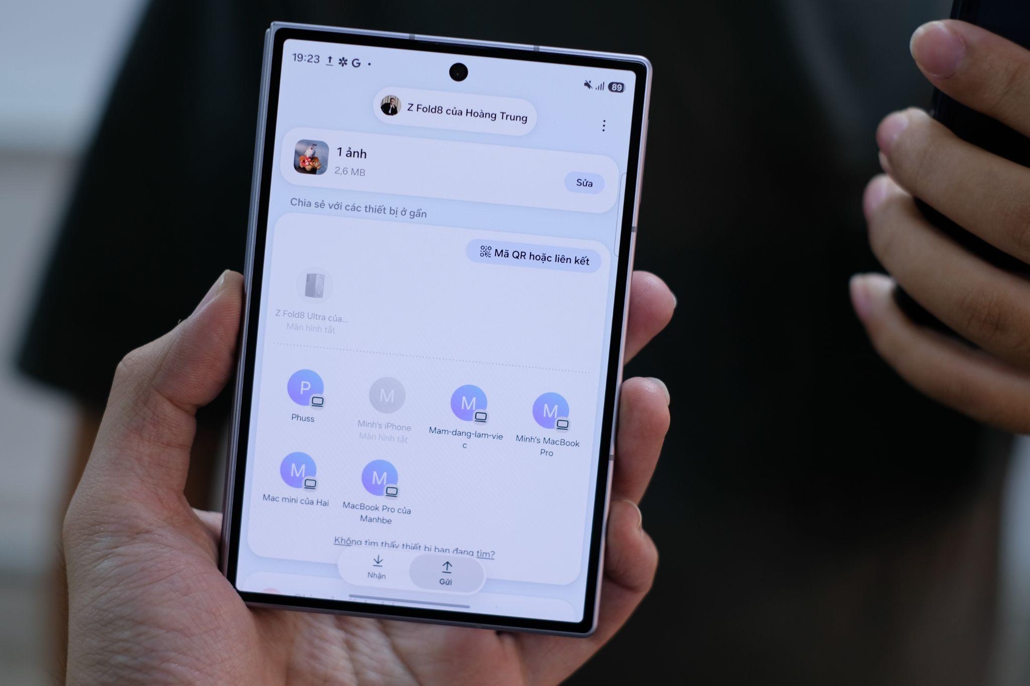 Tối ưu màn hình ngoài Galaxy Z Fold 8 để hạn chế mở gập