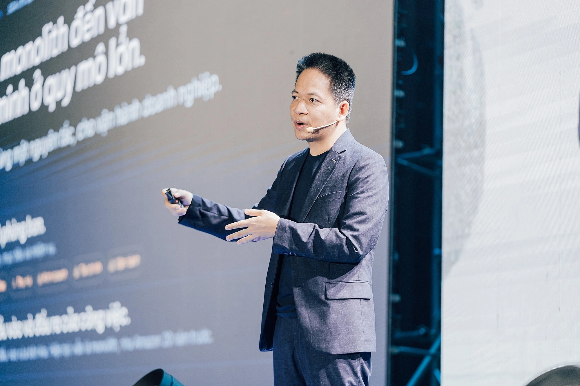 Base 2.0: nền AI Agent platform cho doanh nghiệp Việt