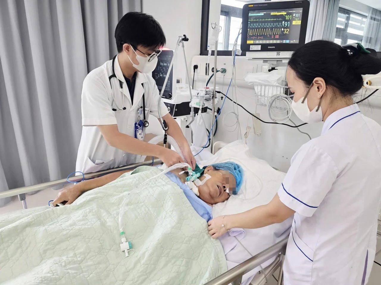 Vết xước nhỏ có thể gây uốn ván: Cơ chế độc tố và cảnh báo sớm