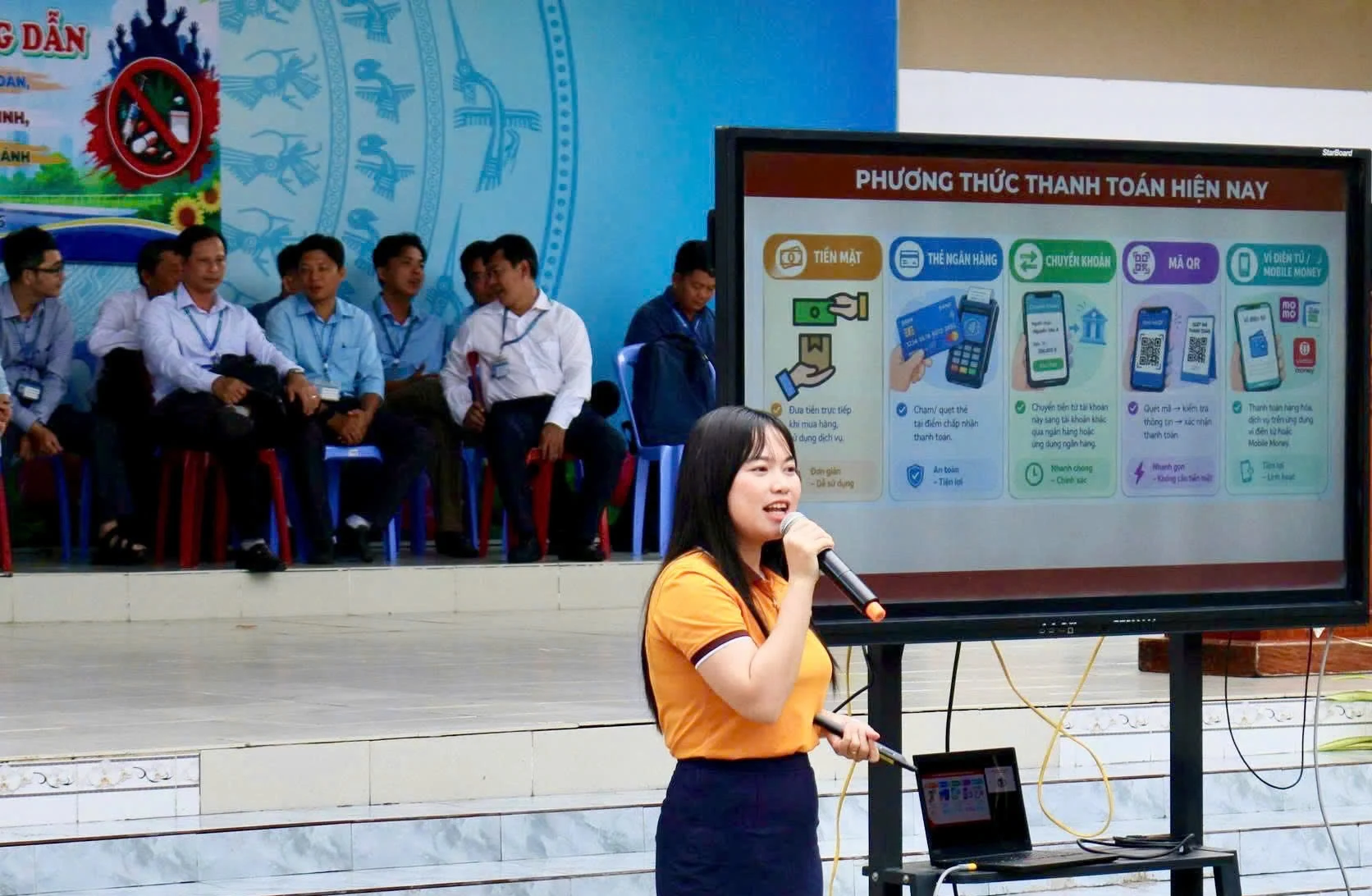 Giáo dục tài chính số vào trường học: cơ hội vàng để bảo vệ học sinh trước lừa đảo