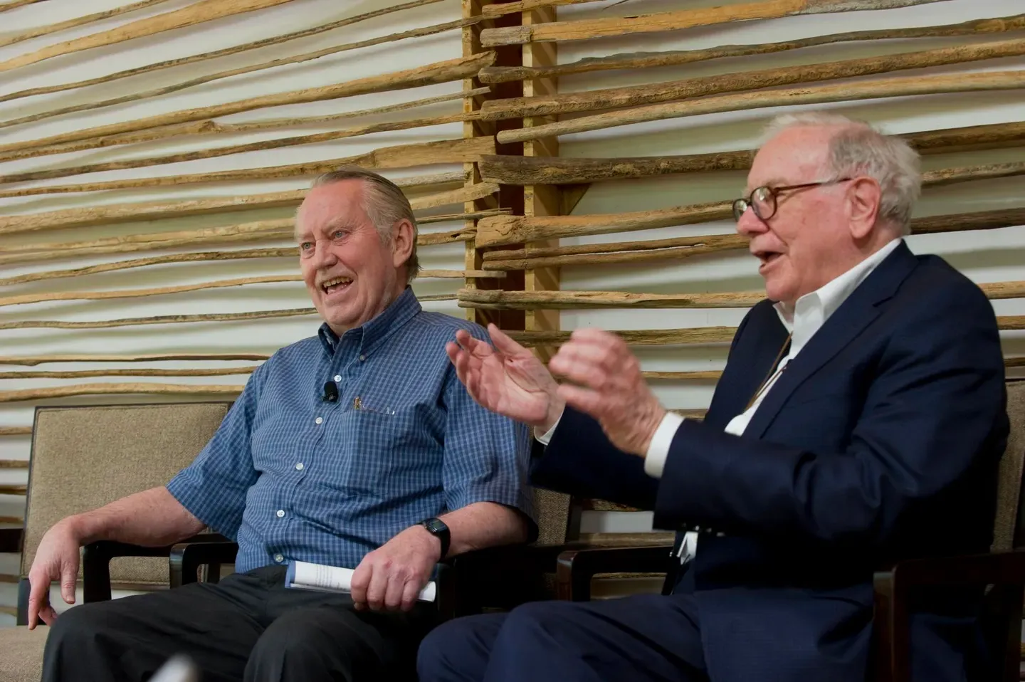 Từ Buffett đến Feeney: Hai mô hình di sản cho đi của tỷ phú Mỹ