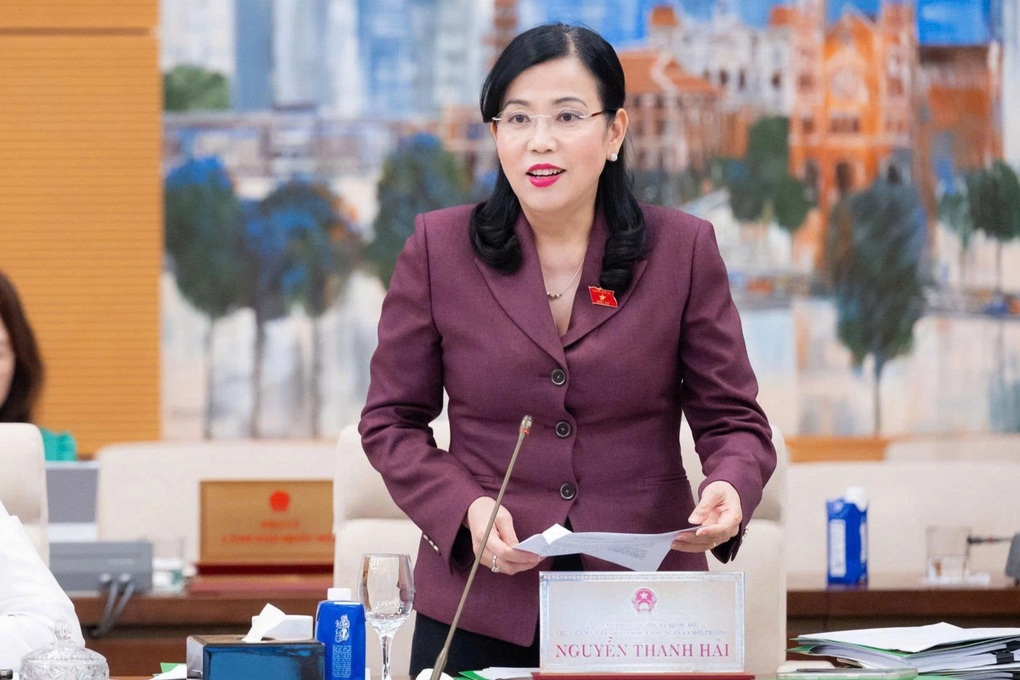 Khủng hoảng thiếu sách giáo khoa và yêu cầu cam kết 100% học sinh có đủ sách