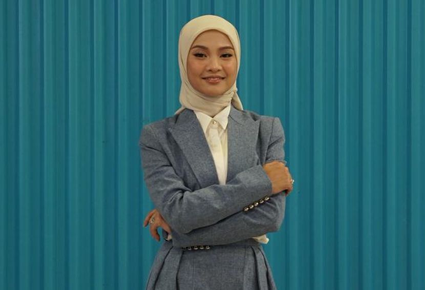 Bagaimana Penyanyi Profesional Menangani Kritikan & Haters