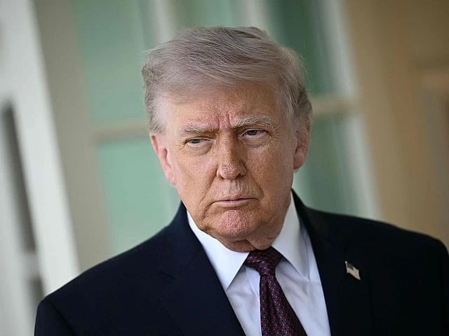 Trump cấm ba hãng tin lớn: Đòn chính trị nhắm vào tự do báo chí