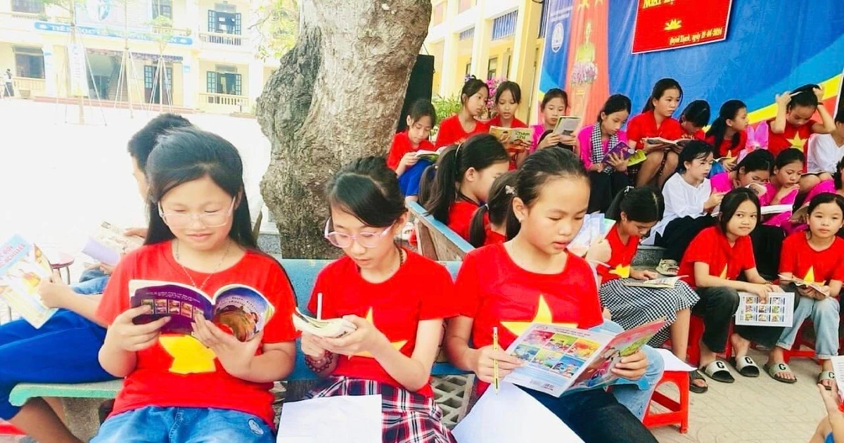 Cuộc thi Đại sứ Văn hóa đọc thổi bùng thói quen đọc sách học sinh