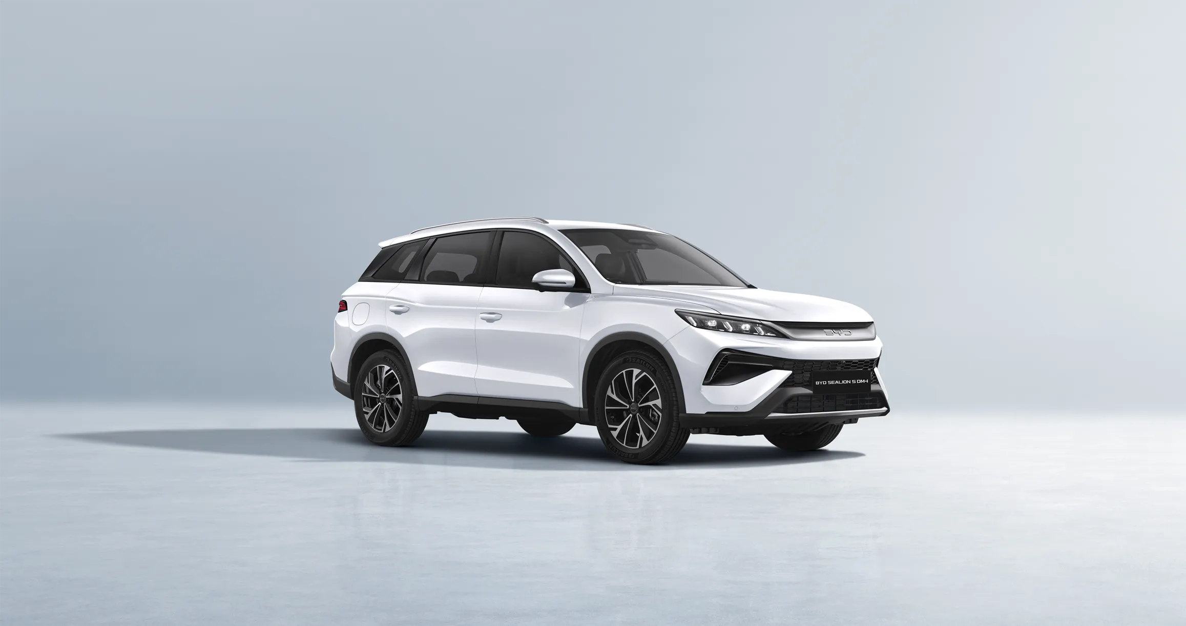 BYD Sealion 5 mở cọc với ưu đãi 100 triệu đồng: có đáng xuống tiền?