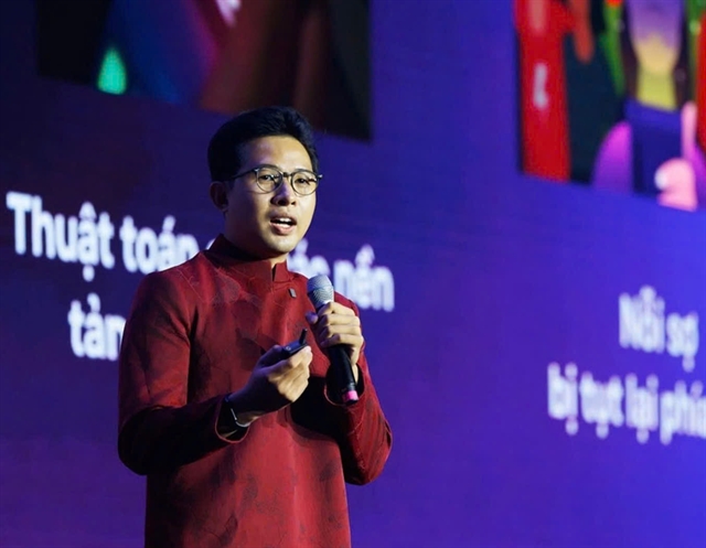 Phụ nữ vùng cao tận dụng AI để bứt phá kinh doanh online