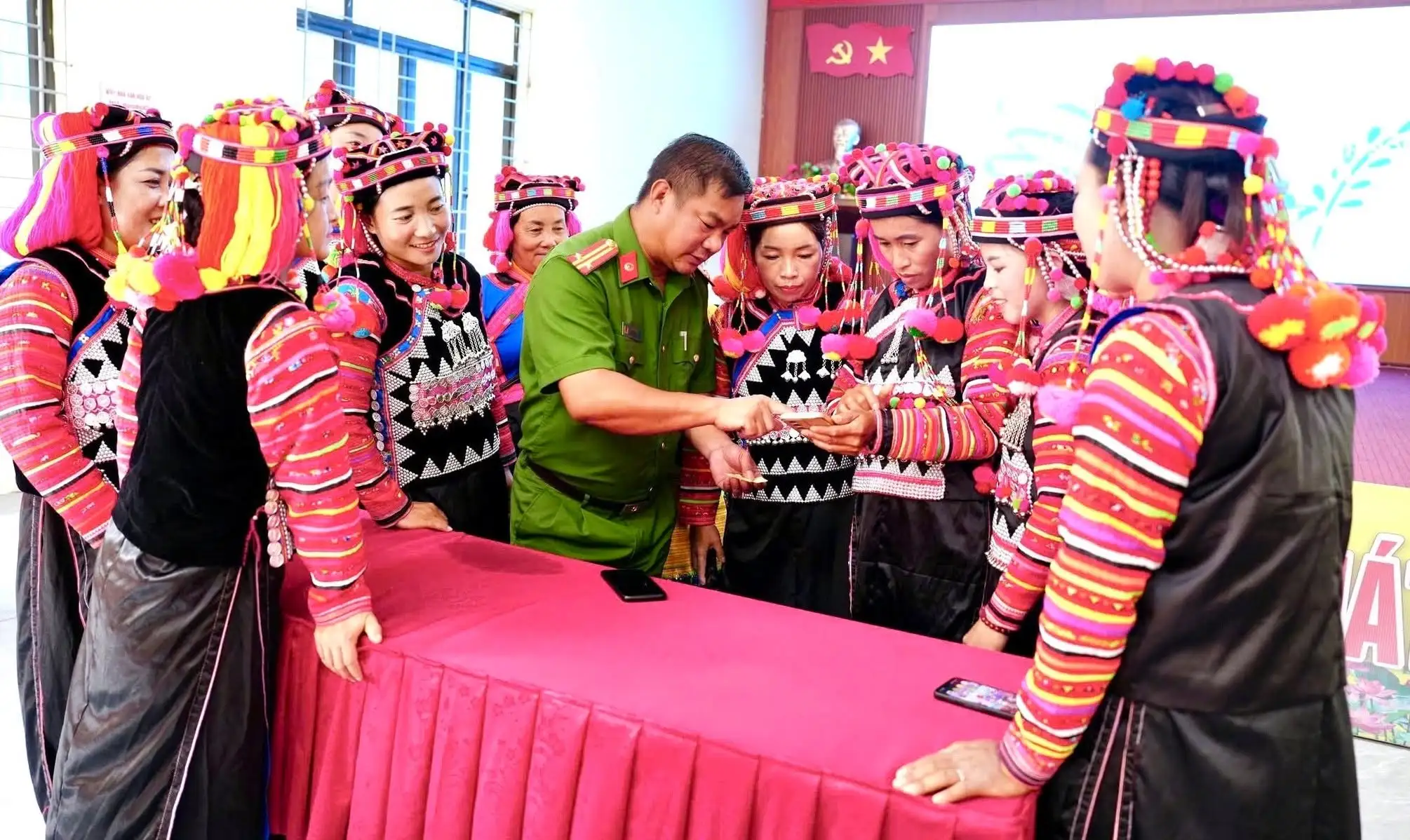 Từ Chi hội số đến độc lập tài chính: đường số hóa của phụ nữ nông thôn