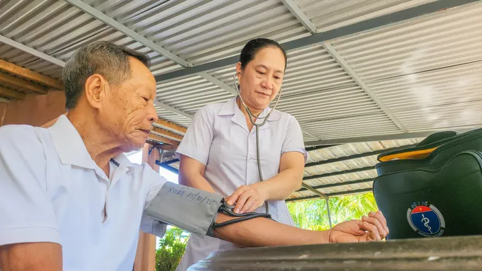 Những thách thức trong khám sức khỏe toàn dân ở các xã đảo