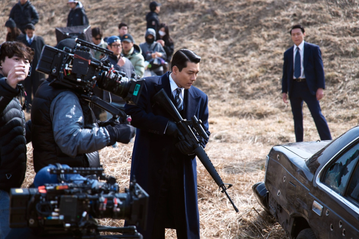 Hyun Bin và cú lột xác nam tính trong Made in Korea 2