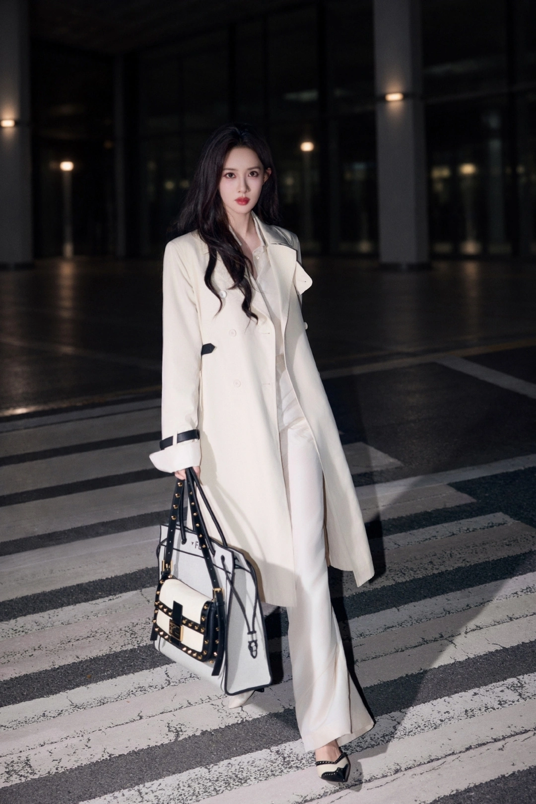 Quỳnh Anh Shyn, Mina TWICE và dàn sao Á Đông trên hàng ghế đầu Fendi