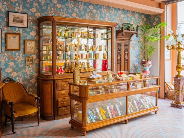 Vì sao các Maison nước hoa Pháp vẫn thống trị đỉnh cao?