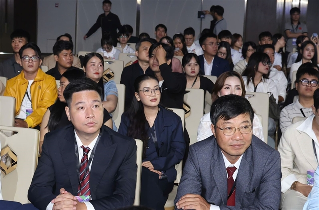 Phụ nữ vùng cao tận dụng AI để bứt phá kinh doanh online