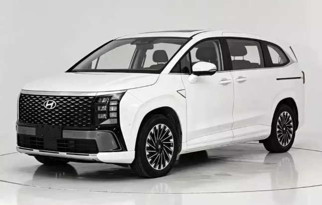Hyundai Custin lộ diện với thiết kế MPV mới, quyết đấu Kia Carnival