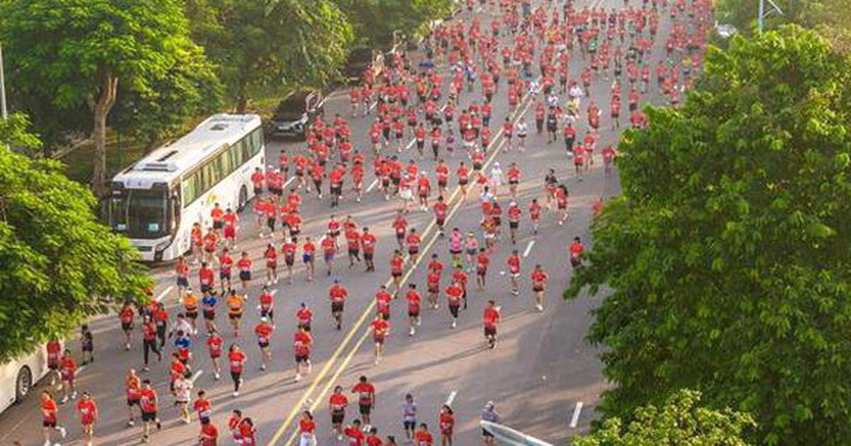 Giải marathon Hà Nội: Đường chạy mở đường cho kinh tế du lịch