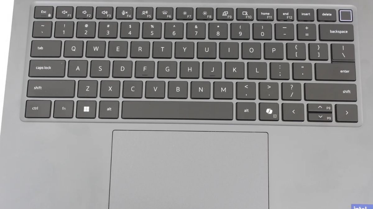 Laptop tầm trung bền cho công sở và sinh viên: chọn ASUS Vivobook Go 14 hay Dell Pro 5 14?