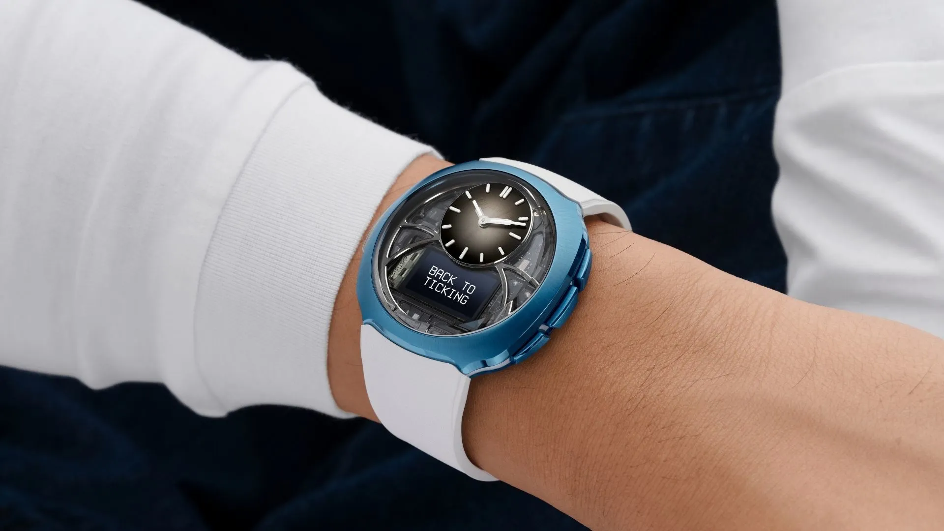 Hướng dẫn chọn smartwatch: Moto Watch Ultra, H. Moser Off-Grid và Galaxy Watch Ultra 2
