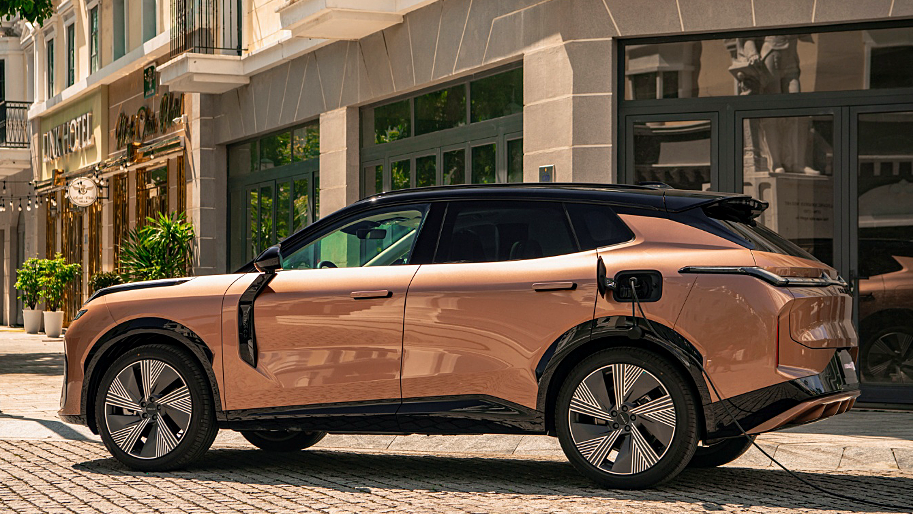 Để xe hybrid lâu ngày mùa mưa: Cách giữ pin bền