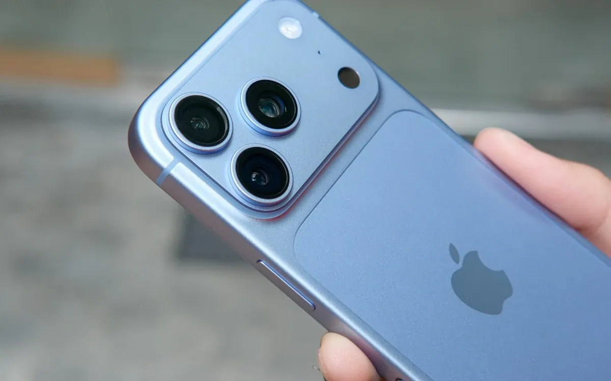 iPhone Duo hay iPhone 18 Pro Max: chọn màn hình gập hay camera đỉnh?