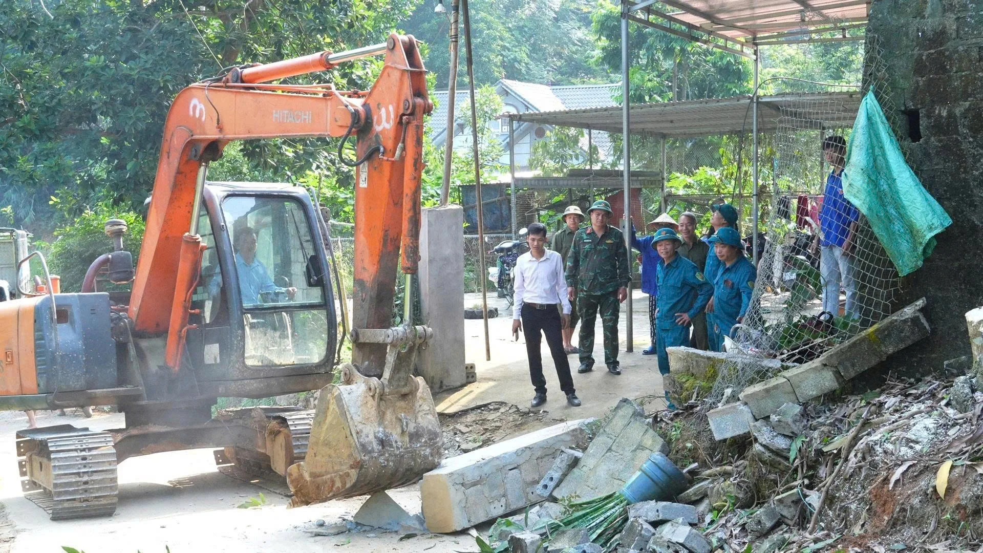 Lào Cai tăng tốc làm đường nông thôn: Khi người dân hiến đất, chính quyền tiếp sức