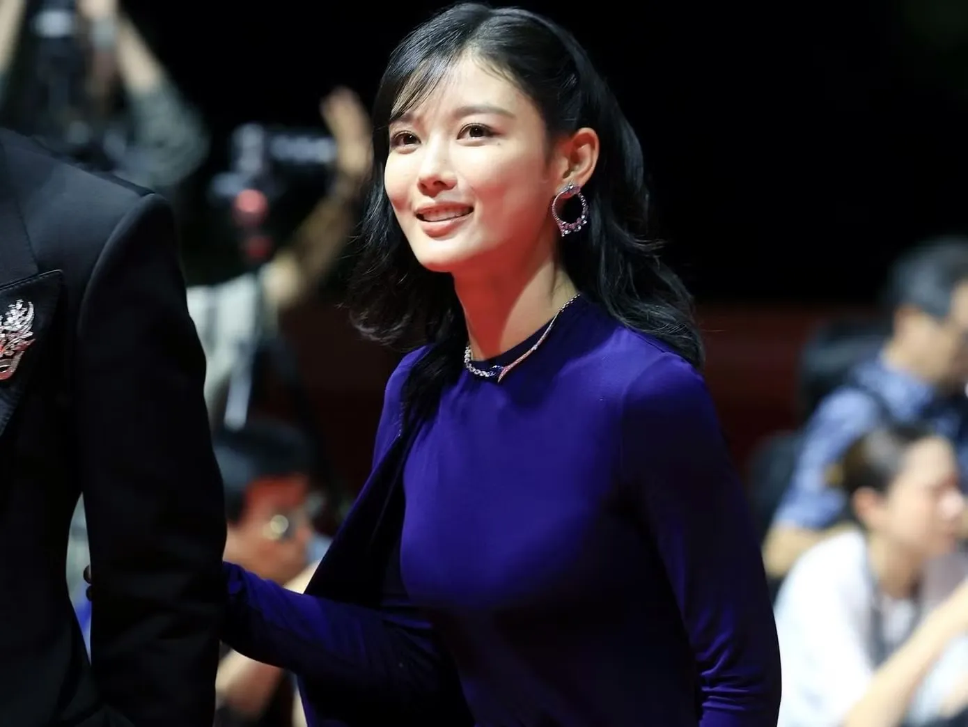 Kim Yoo-jung và cuộc nổi loạn khỏi chiếc nhãn ‘sao nhí’