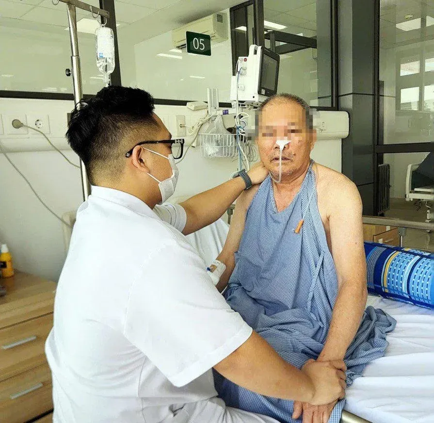 Vết xước nhỏ có thể gây uốn ván: Đừng đợi cứng hàm mới cấp cứu